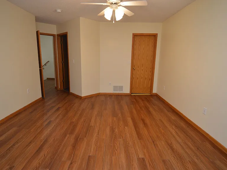 2258 Knightsbridge Ct — Photo 18