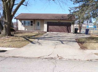 807 Windus Ave, West Liberty, IA 52776