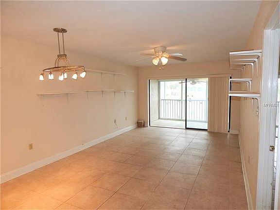 4th image of 1400 Mineo Dr #3