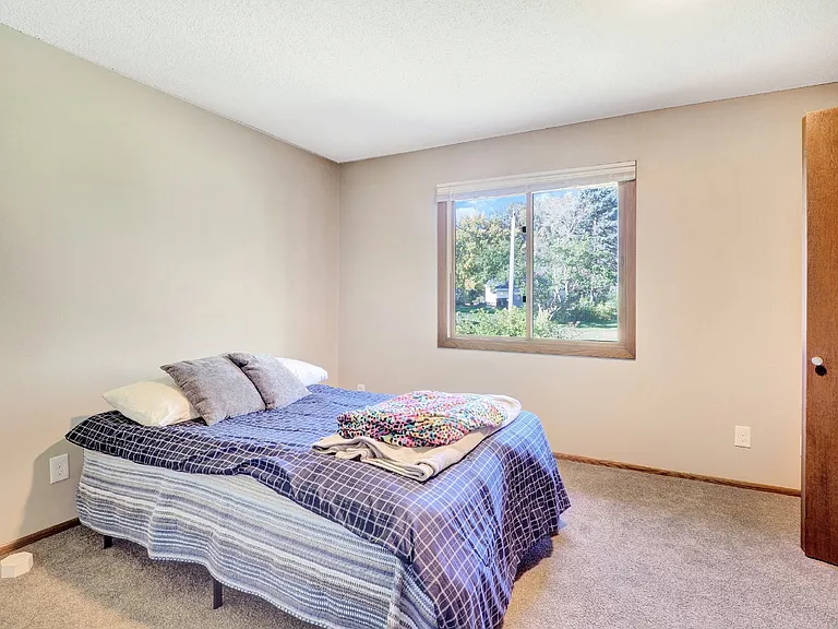 8240 Sunnyside Rd — Photo 11