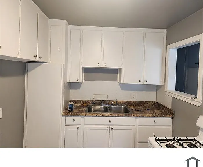 815 Bell Dr — Photo 9