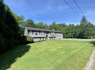 7 Oakridge Dr, Rutland, MA 01543