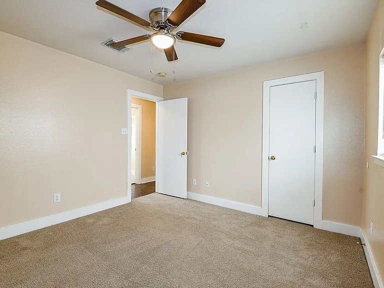 5830 Silver Oak — Photo 28