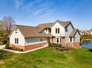 17281 Lake View Cir, Northville, MI
