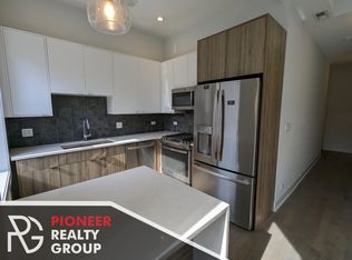 2120 W Belmont Ave #17609509, Chicago, IL 60618