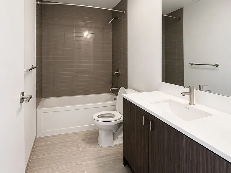 25 Wellington St S #3408 — Photo 13