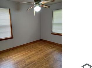 19 Shireford Ln, Saint Louis, MO 63135