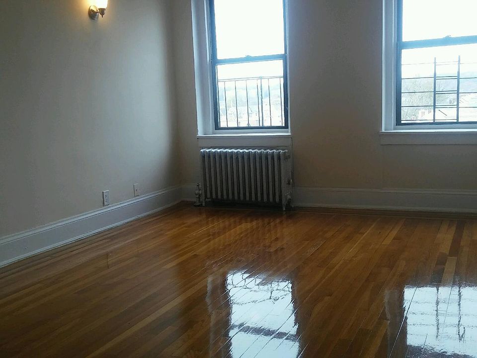 1st image of 9425 210th St #1