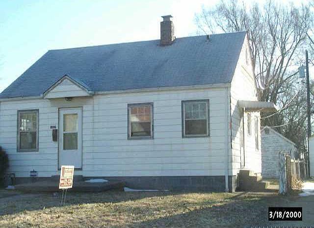 1st image of 1927 N Sharon Ave