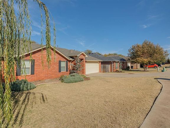 2nd image of 6749 NW 125th Ct