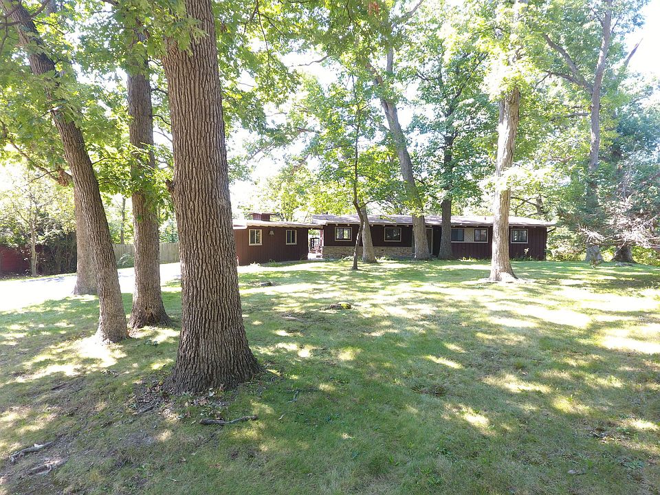 1st image of 2400 S Bonnie Brook Ln