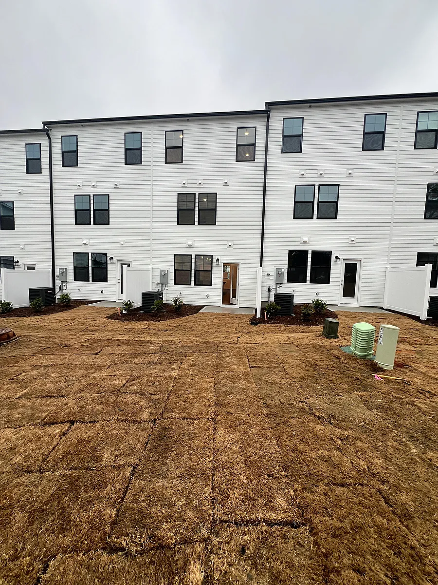 Building Photo - 2305 Oakwood Meadows Ct