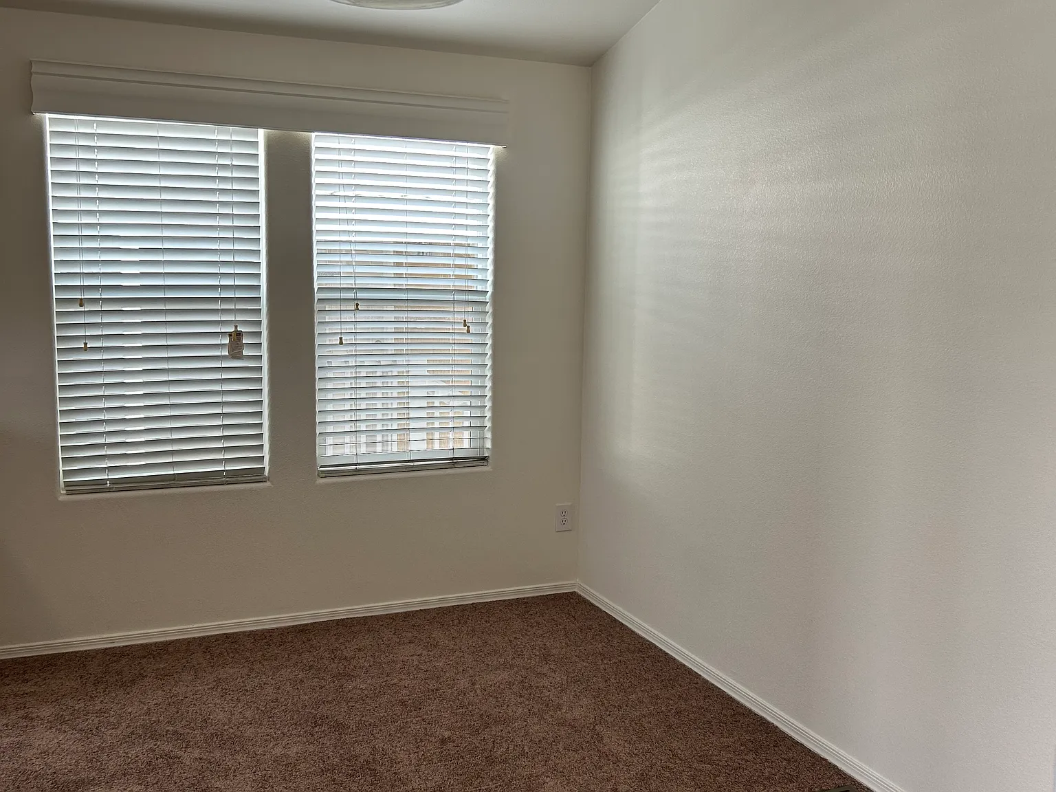 2 bed, 960 sqft, $2,600 — Photo 4