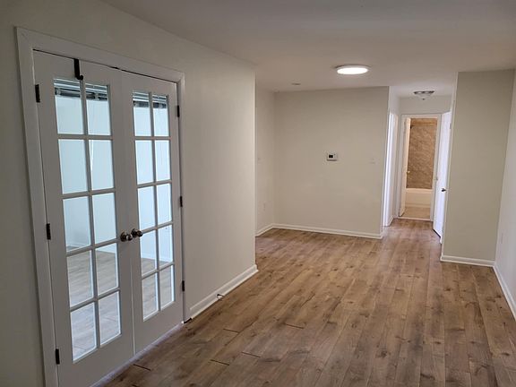 3rd image of 11404 Cherry Hill Rd Unit 203
