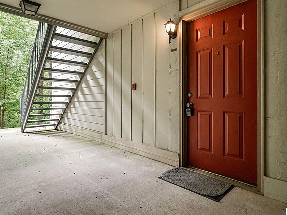 4th image of 502 Gables Dr Unit 502