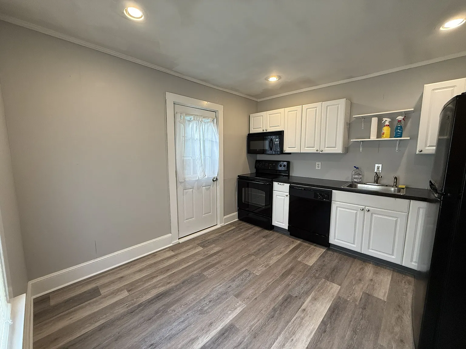 247 Edin Avenue — Photo 4