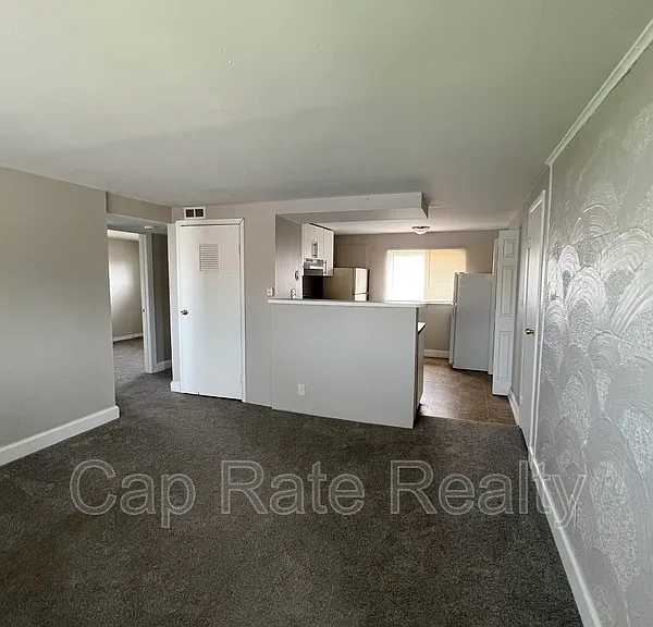 3632 Cushing Dr #D — Photo 3
