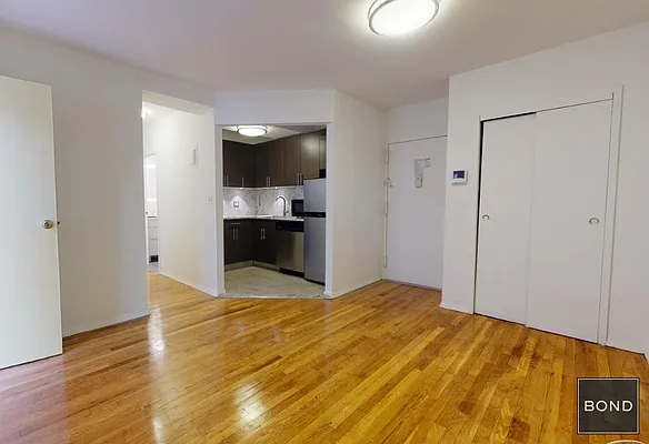 Rented by Bond New York | media 6