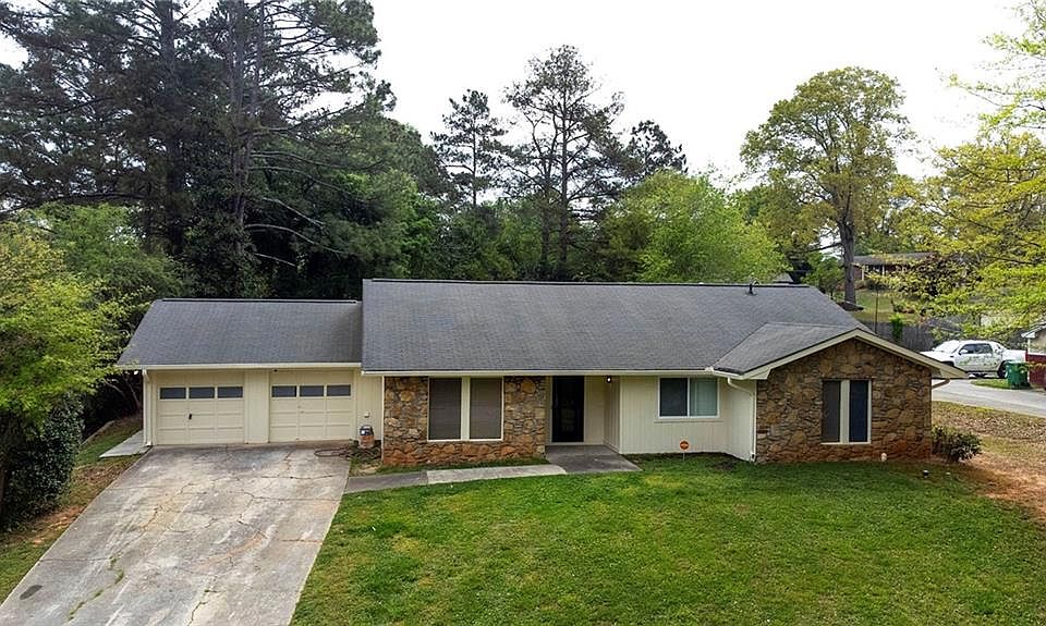 1st image of 3016 Donavan Way
