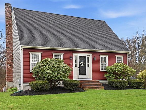 3rd image of 60 Old Farm Rd