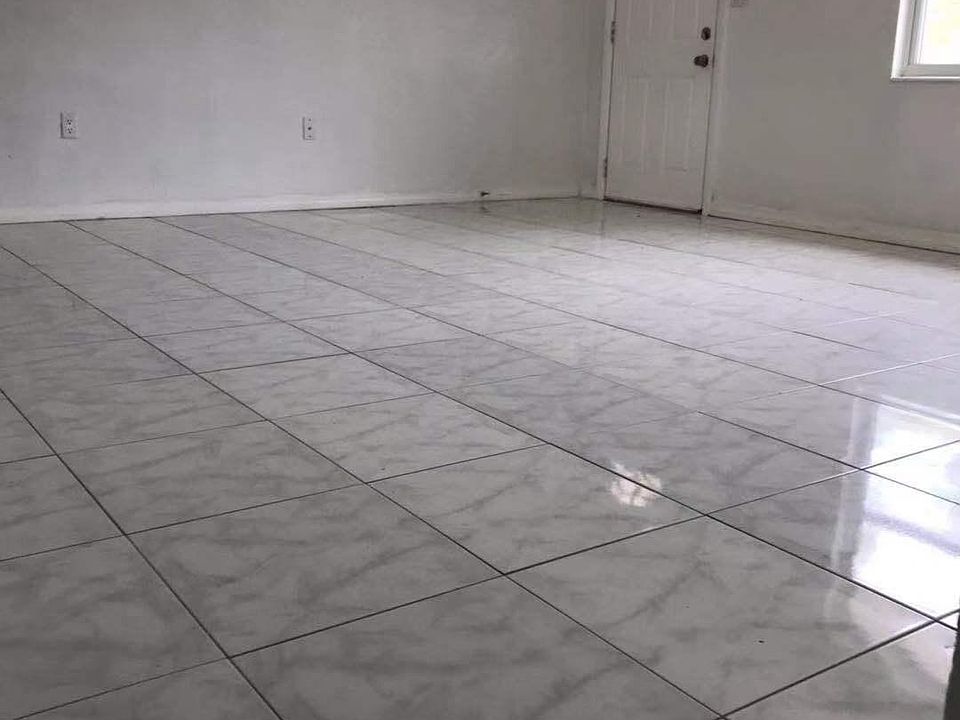 1st image of 4082 37th Ave N