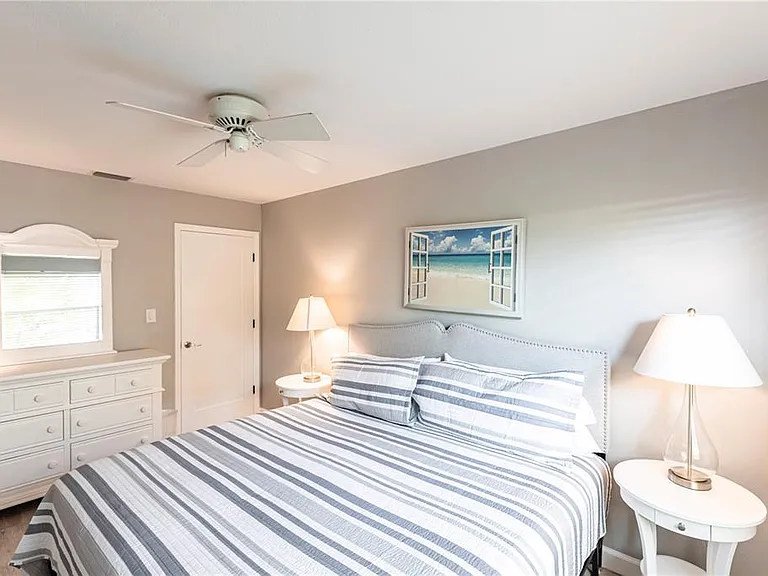 6020 Midnight Pass Rd #10 — Photo 14