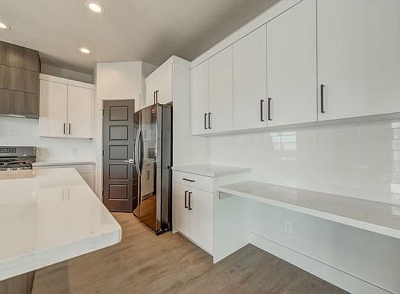 3rd image of 5372 N Meadowlark Ln W #15
