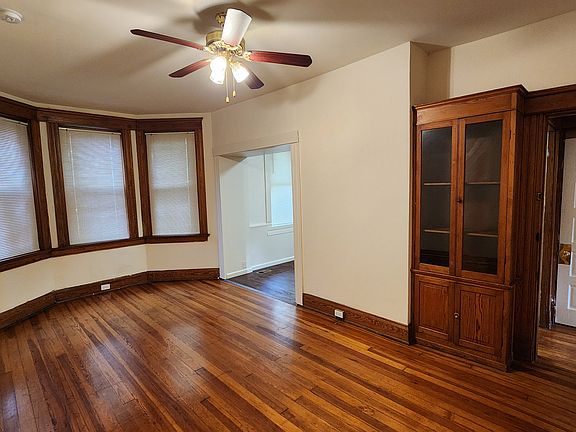 5th image of 2924 Vaughn St