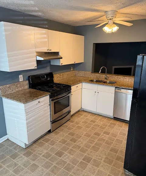 1205 Oakplace Dr SW #A — Photo 3