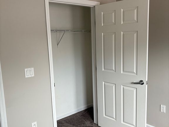 5th image of 701 Richwood Ave #305