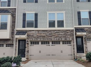 1711 Town Oak Ln, Charlotte, NC 28205