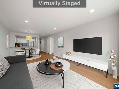 404 Thornton Ct, Edgewater, NJ, 07020