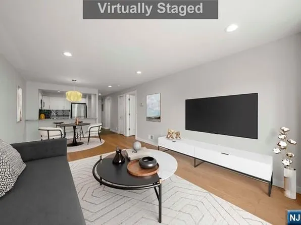 404 Thornton Ct, Edgewater, NJ 07020