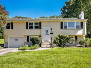 20 Morningside Ave, Natick, MA 01760
