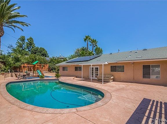 2nd image of 8211 Bobbyboyar Ave
