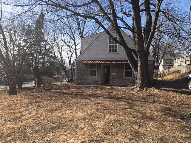 1st image of 404 N Grand Ave