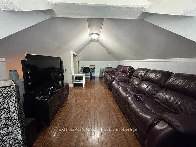 256 Broadway Ave — Photo 31