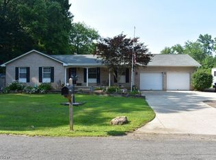4775 Seabury Dr, Ravenna, OH 44266