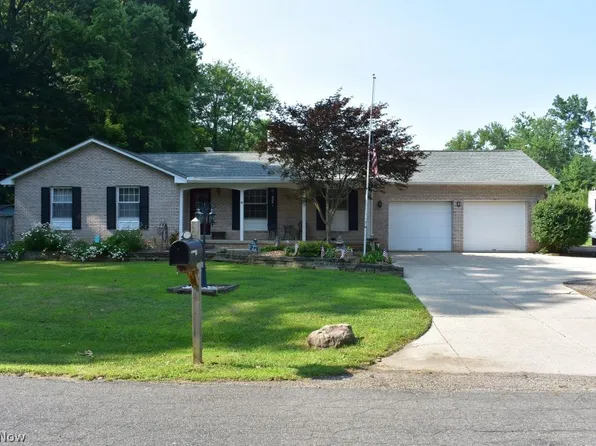 4775 Seabury Dr, Ravenna, OH 44266