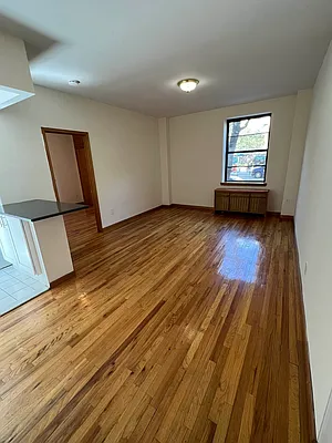 Rented by Oxford Property Group | media 11