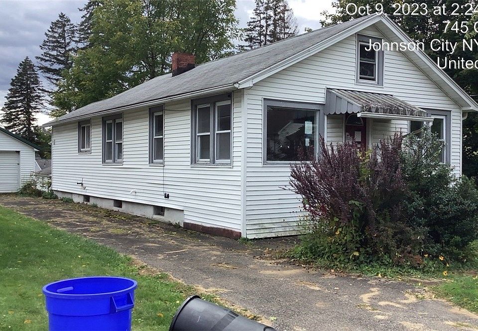 1st image of 752 Grant St