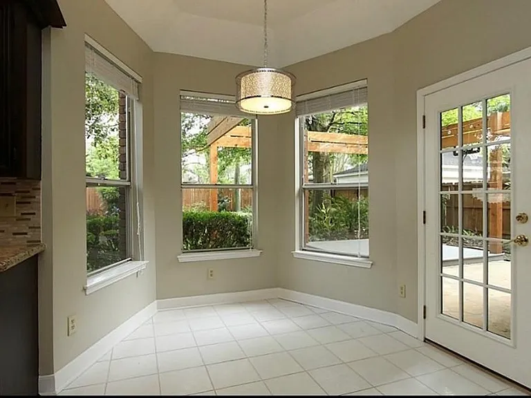 23035 Lanham Dr — Photo 6