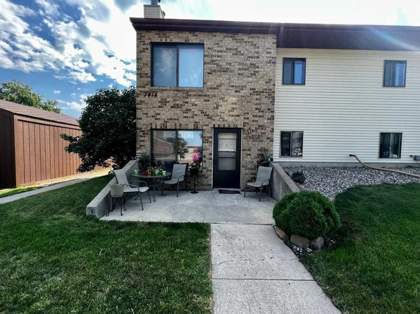 3416 15th Ave S, Fargo, ND 58103