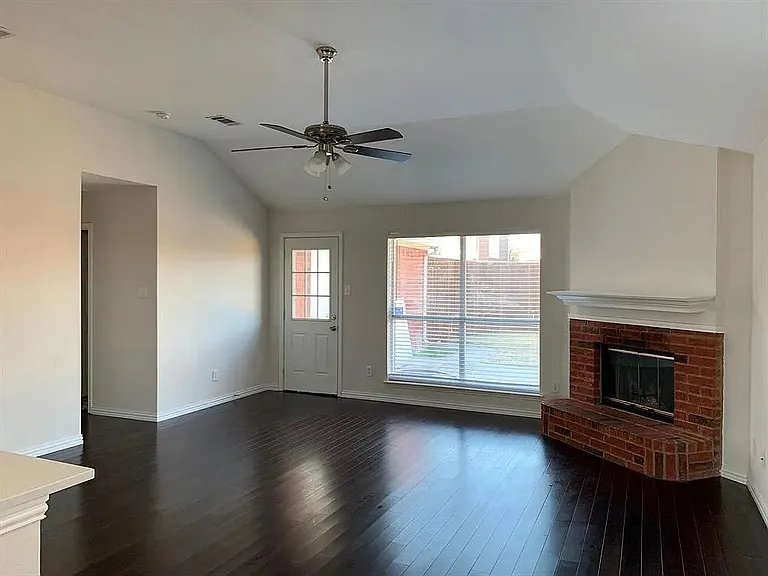 7505 Airline Dr — Photo 6