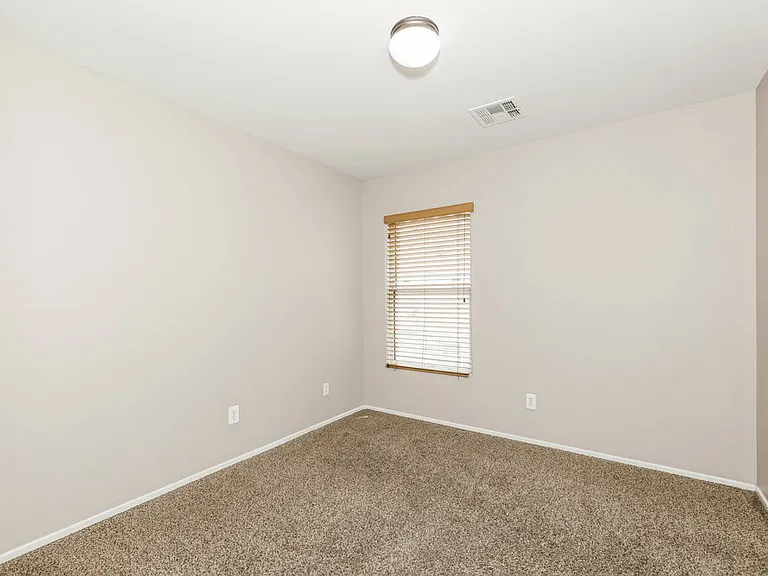 3433 Palatine Hills Ave — Photo 14