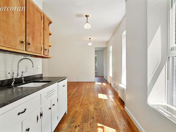 3rd image of 92 Prospect Park W APT 3A