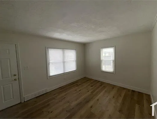2 bed, $1,250 — Photo 2