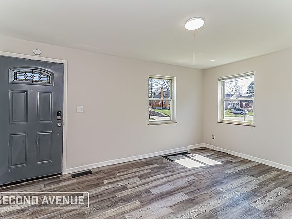 3rd image of 8361 Jackies Dr