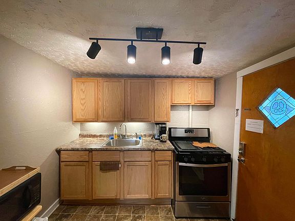 2nd image of 515 S 4th St #3