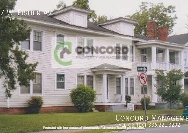 307 W Fisher Ave — Photo 1